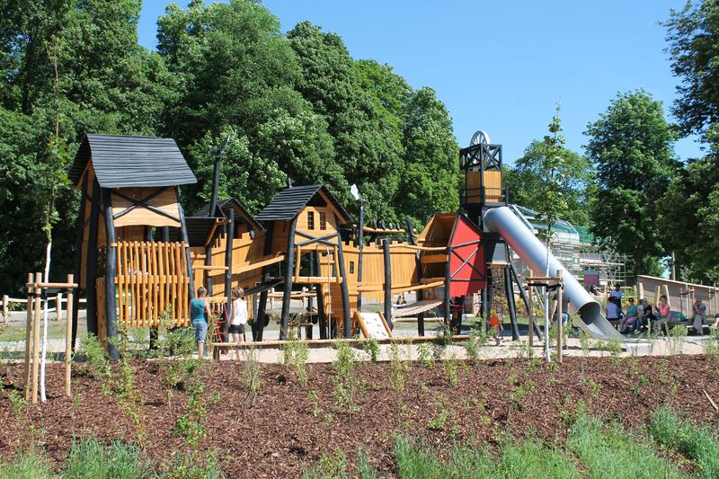 2017-06-01 Barbarossahöhle Spielplatz 002.JPG