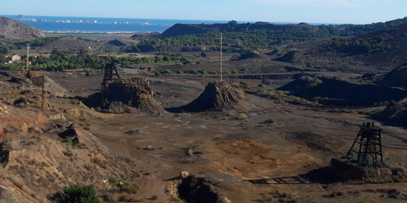 Wettbewerb.jpg (324.01 KiB) 32748 mal betrachtet Sonne, Wärme, Bergbau