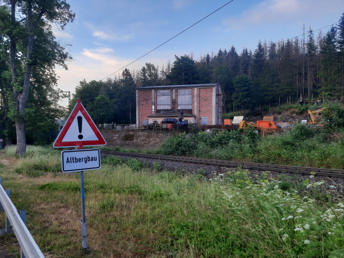 Wer nimmt so ein Flurstück mit ins FFH-Gebiet auf, es steht sogar dran, dass es Altbergbau ist...;-)