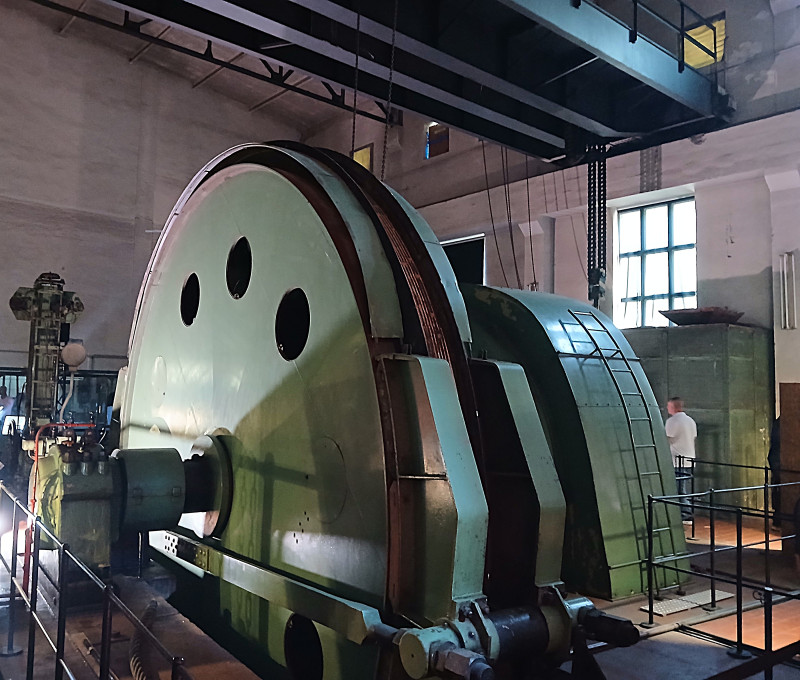 6 - Fördermaschine (3).jpg