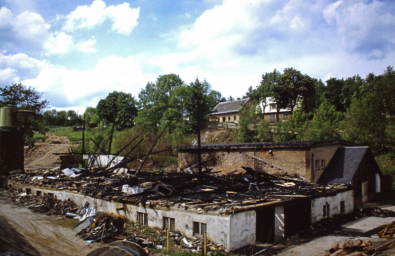 A18M01B01-B.jpg