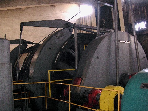 Nordbergwinde Bergwerk Breza.jpg
