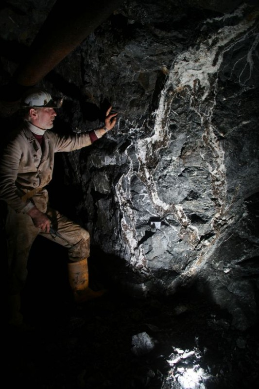 IMG_1259_klein.jpg (111.8 KiB) 28714 mal betrachtet erz