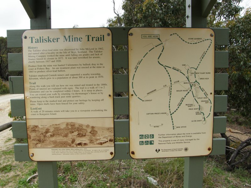 Tafel am Eingang zum Talisker Rundweg.