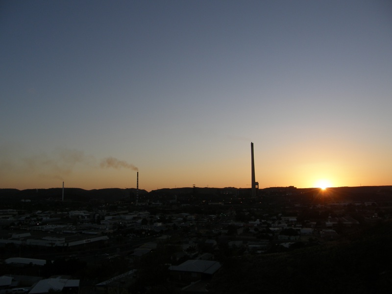 Sonnenuntergang hinter Mt Isa