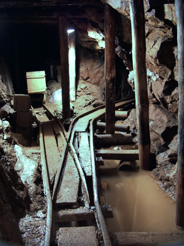 DSC00044.JPG (1.26 MiB) 24509 mal betrachtet Weiche im St. Briccius