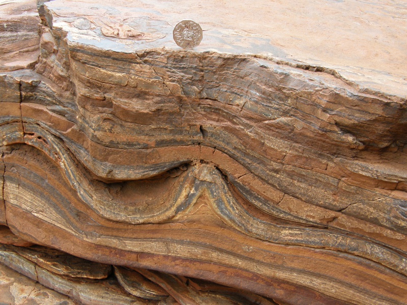 Intern verfaltete gebaenderte Eisenformation im Dales Gorge